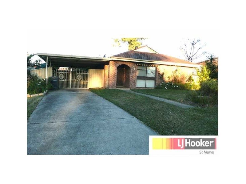 54 Coowarra Drive, St Clair NSW 2759