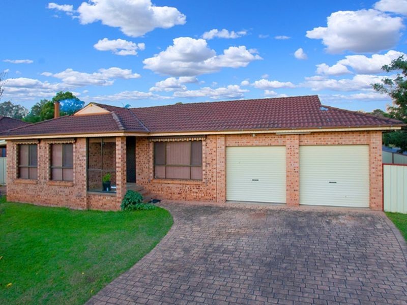 94 Blackwell Av, St Clair NSW 2759