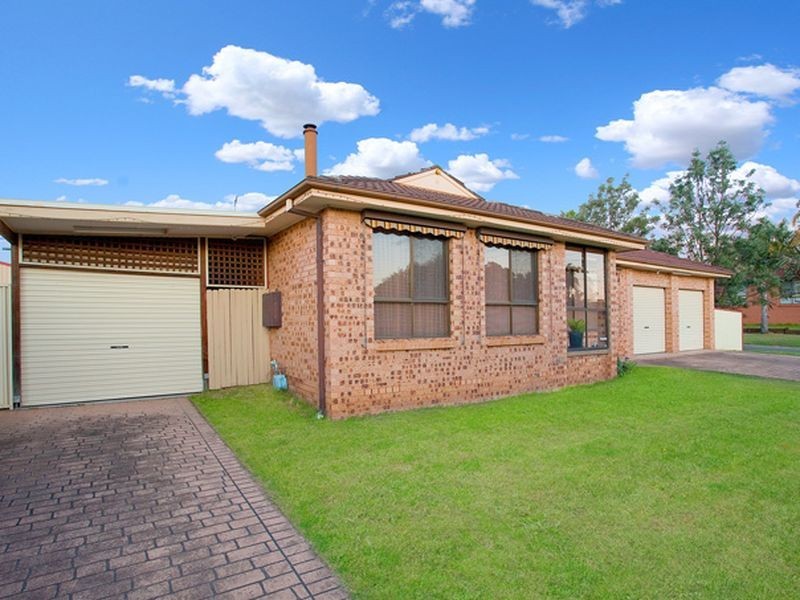 94 Blackwell Av, St Clair NSW 2759
