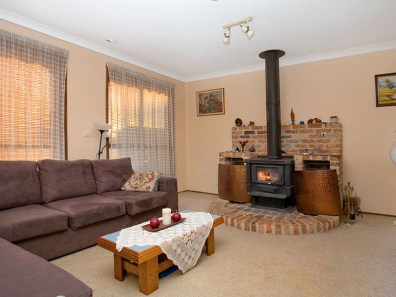 94 Blackwell Av, St Clair NSW 2759