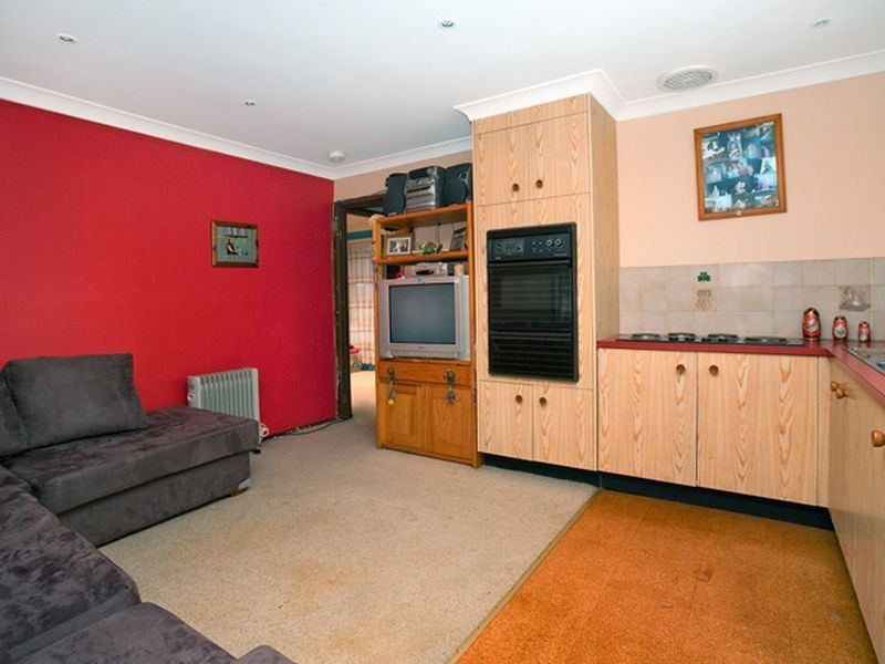 94 Blackwell Av, St Clair NSW 2759