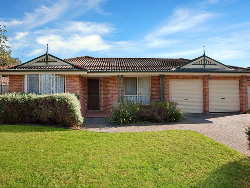 10 Henze Cres, Claremont Meadows NSW 2747