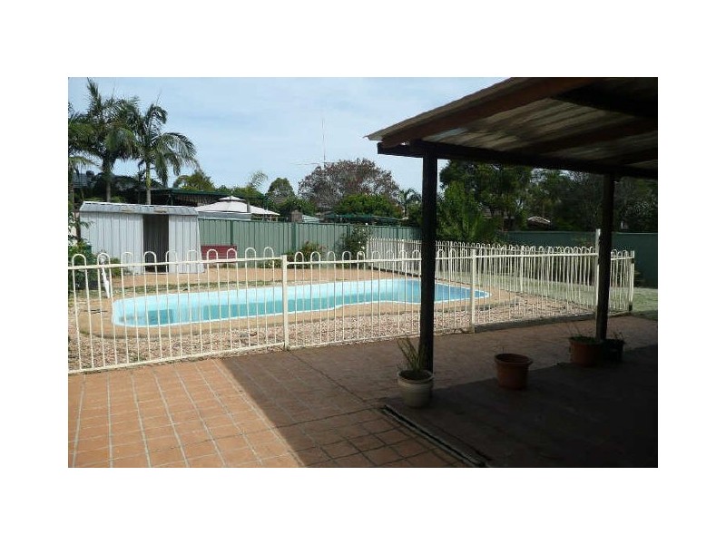 18 Netherton Ave, St Clair NSW 2759