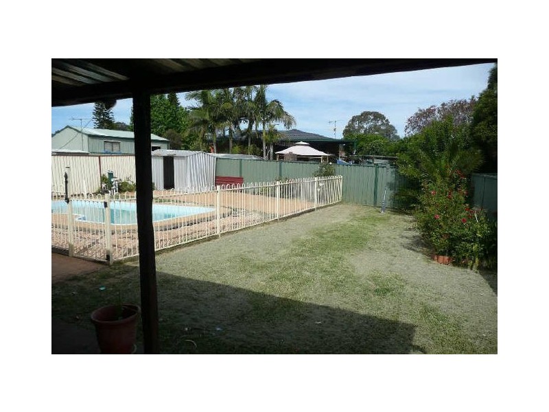 18 Netherton Ave, St Clair NSW 2759