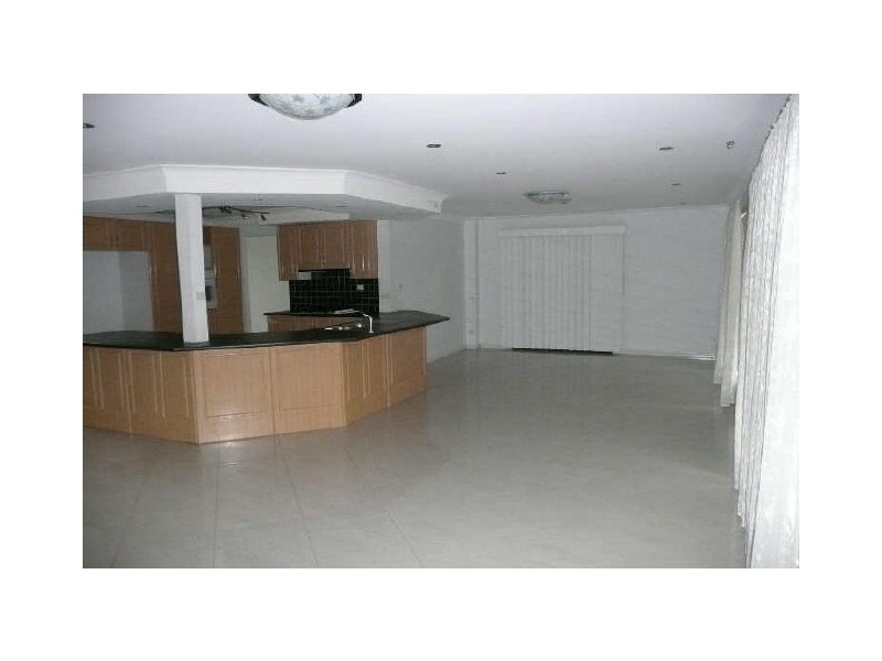 105 Swallow Dr, Erskine Park NSW 2759