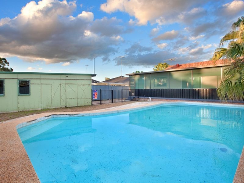 15 Wattle Avenue, St Marys NSW 2760