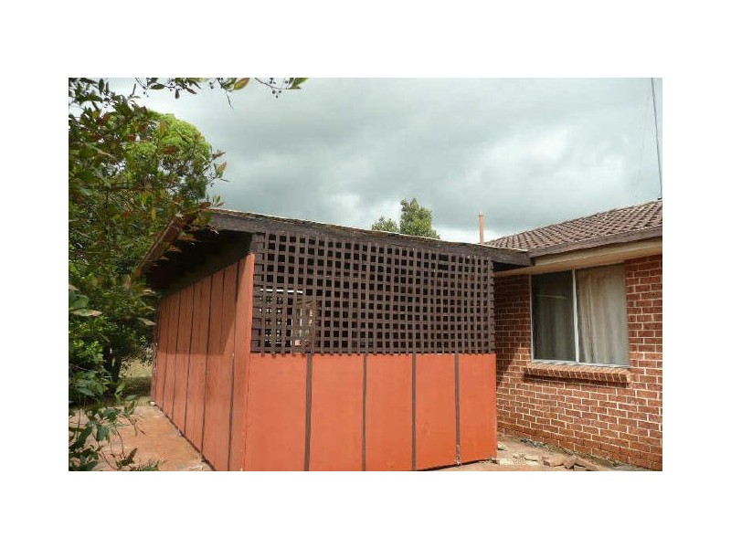 14 Werona Ave, Claremont Meadows NSW 2747