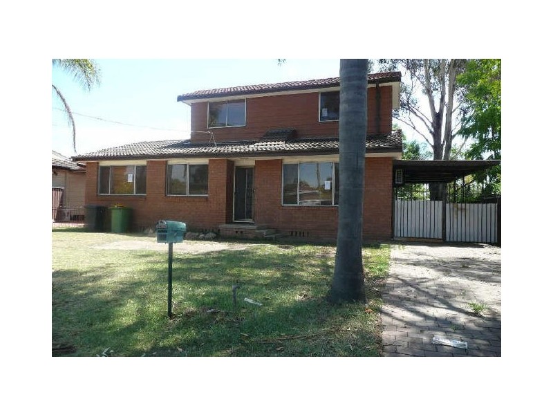 42 Denzil Ave, St Clair NSW 2759