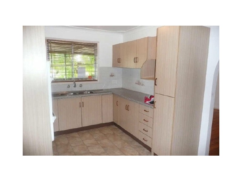 42 Denzil Ave, St Clair NSW 2759