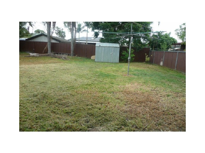 42 Denzil Ave, St Clair NSW 2759