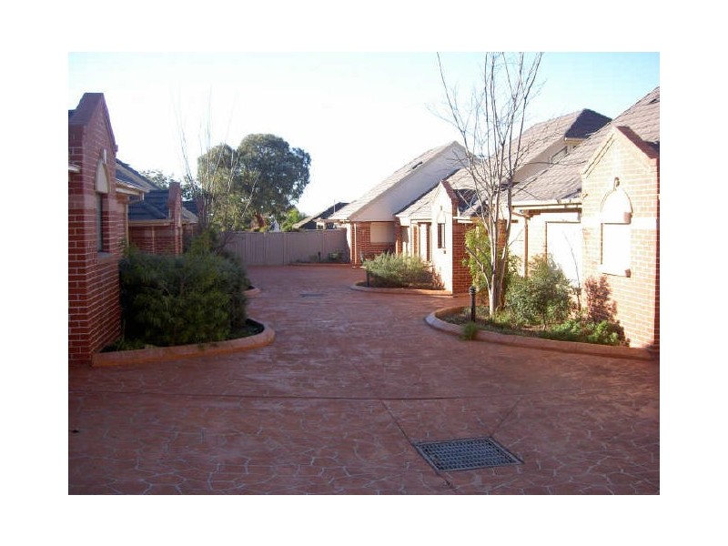 10/239-241 Great Western Highway, St Marys NSW 2760