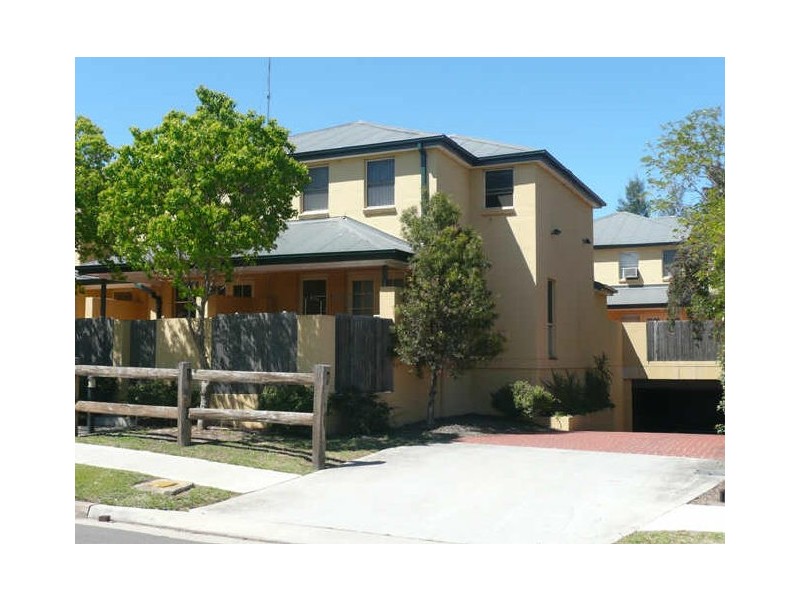 8/10 Sainsbury Street, St Marys NSW 2760