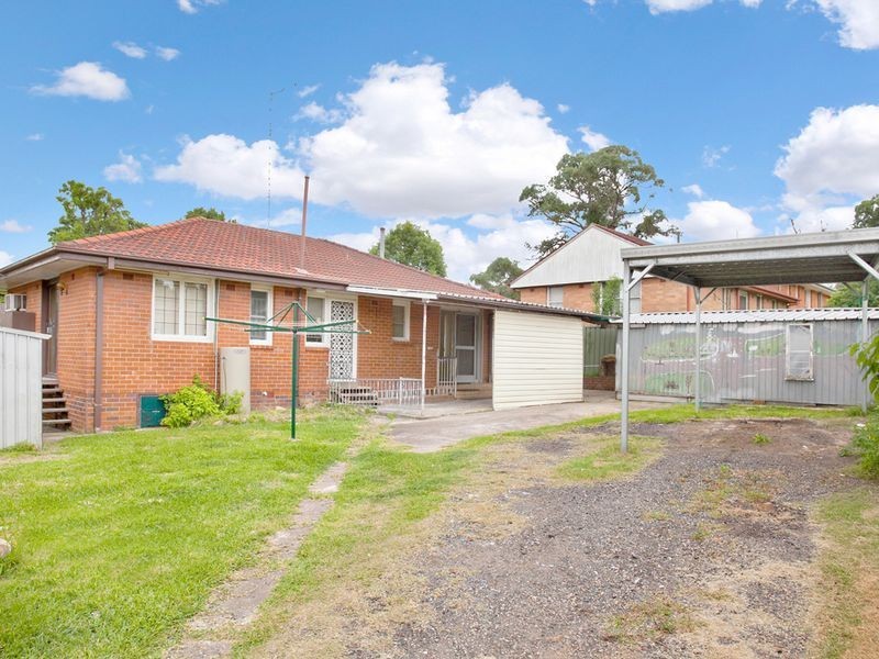 34 Hatherton Road, Lethbridge Park NSW 2770