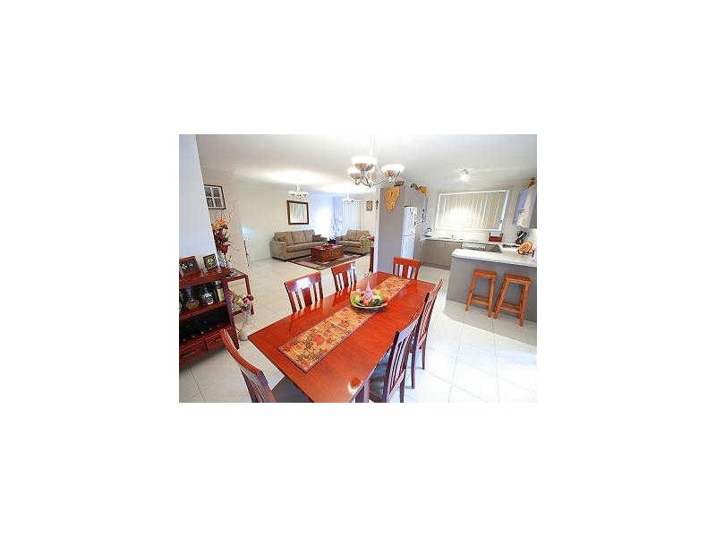 23 Drummond Ave, Ropes Crossing NSW 2760