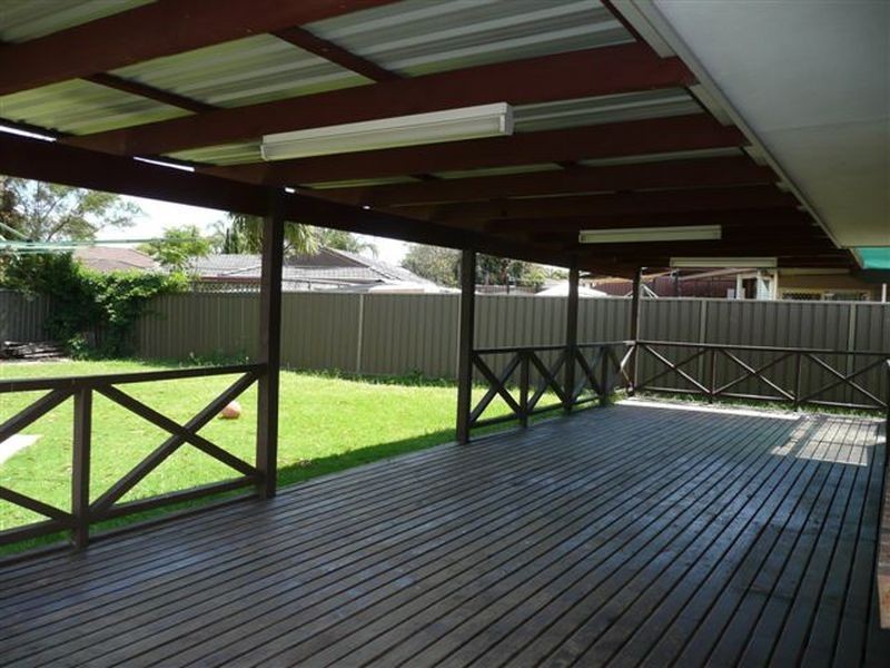 23 Amazon Place, St Clair NSW 2759