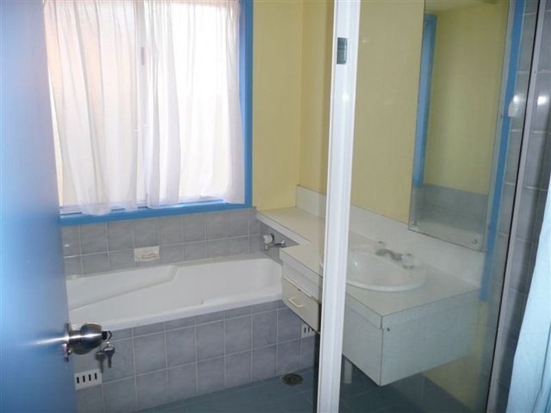 23 Amazon Place, St Clair NSW 2759