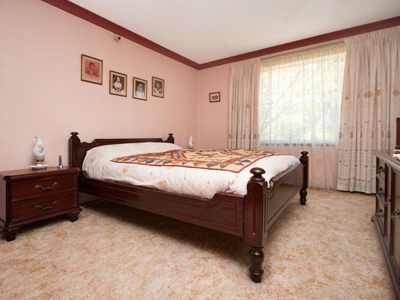 3 Royal Place, St Clair NSW 2759