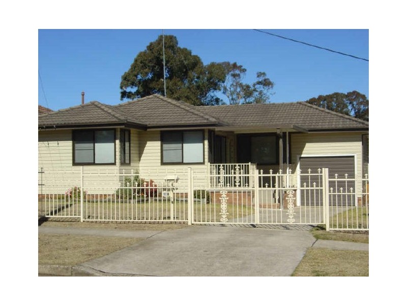 112 Canberra Street, Oxley Park NSW 2760