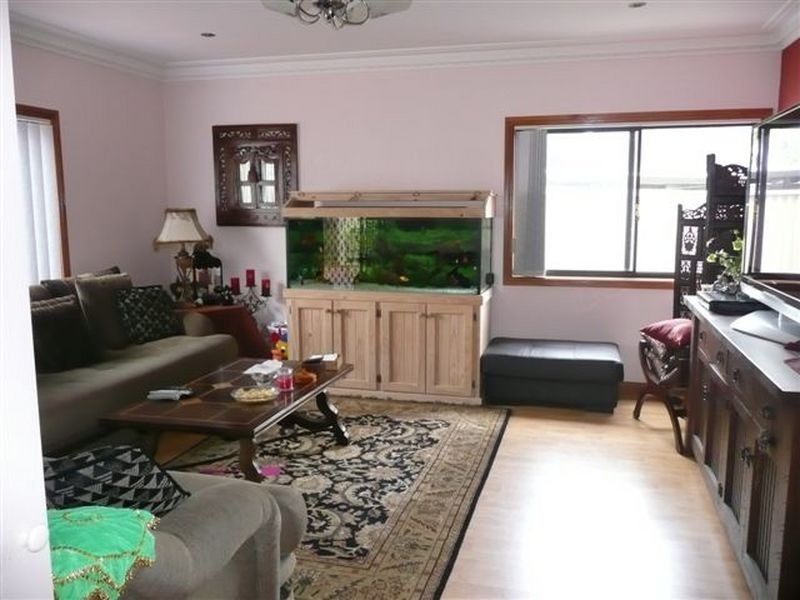 8 Luton Place, Colyton NSW 2760