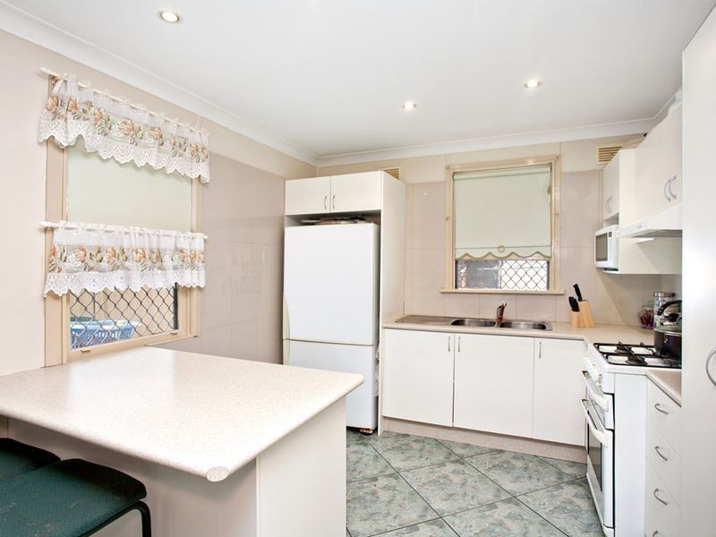 80 Gasmata Cres, Whalan NSW 2770