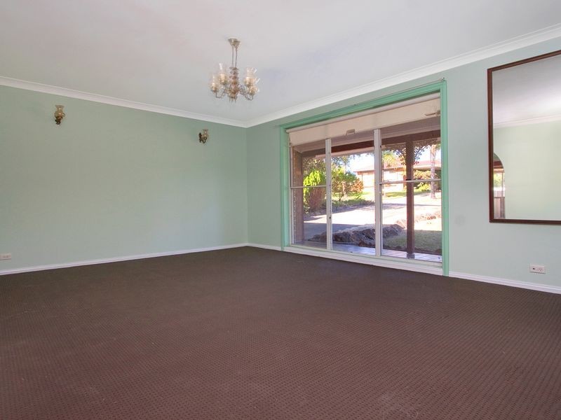23 Benaud Crt, St Clair NSW 2759
