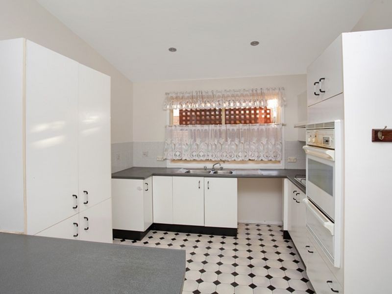80 Explorers Way, St Clair NSW 2759