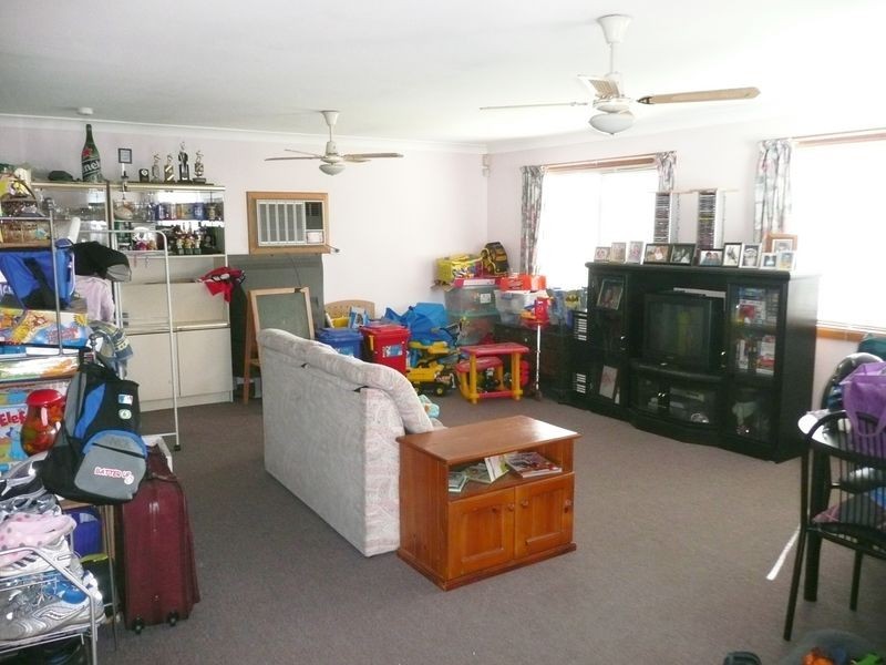 37 Thompson Ave, St Marys NSW 2760