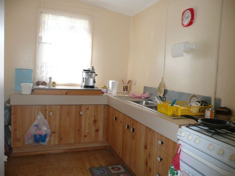 16 Barker Street, Cambridge Park NSW 2747