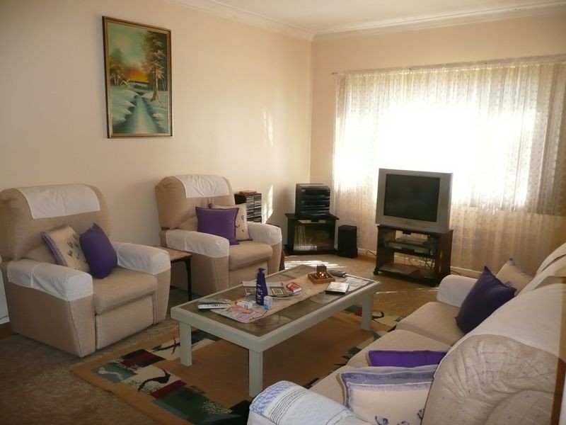 16 Barker Street, Cambridge Park NSW 2747