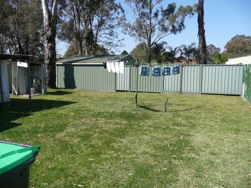 16 Barker Street, Cambridge Park NSW 2747