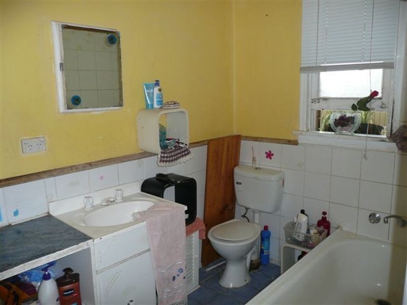 8 Hawaii Avenue, Lethbridge Park NSW 2770