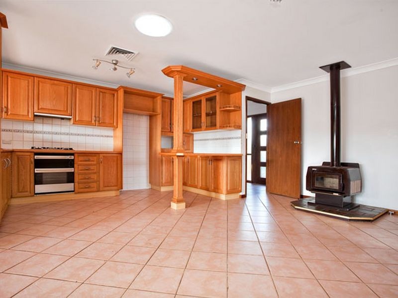 68 Blackwell Ave, St Clair NSW 2759