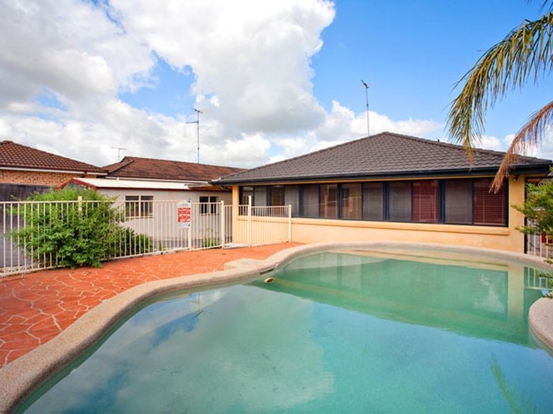 68 Blackwell Ave, St Clair NSW 2759