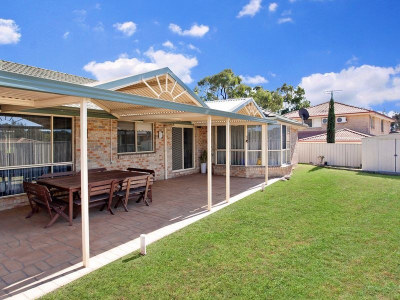 8 Rutherglen Place, Minchinbury NSW 2770
