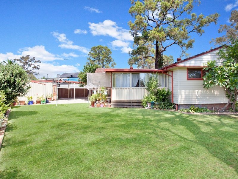 7 Hartog Ave, Willmot NSW 2770