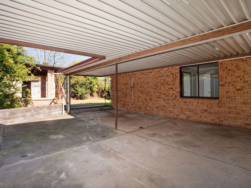 2 Hassett Place, St Clair NSW 2759