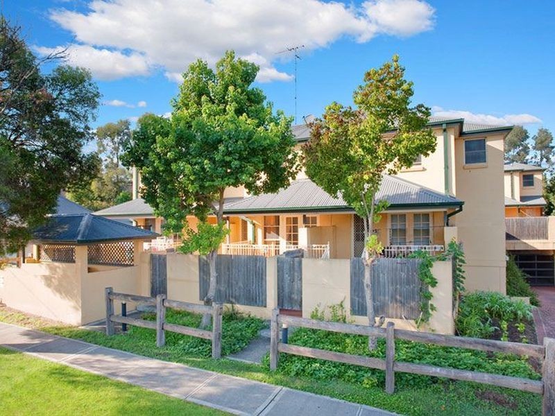 4/10 Sainsbury Street, St Marys NSW 2760