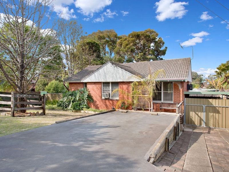 49 Lingayen Avenue, Lethbridge Park NSW 2770