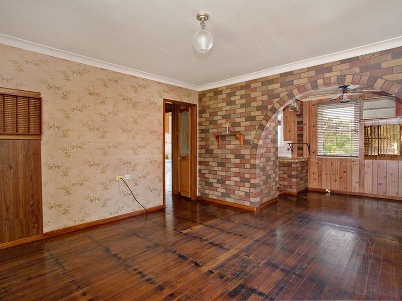 49 Lingayen Avenue, Lethbridge Park NSW 2770