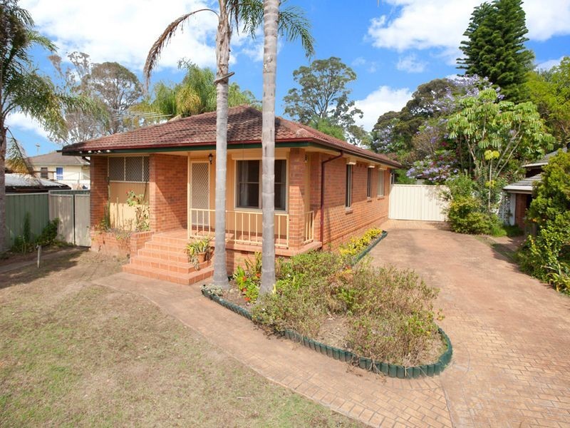 56 Lingayen Avenue, Lethbridge Park NSW 2770