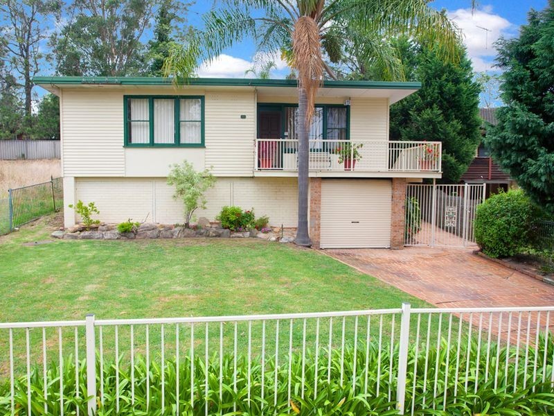 18 Kista Dan Avenue, Tregear NSW 2770