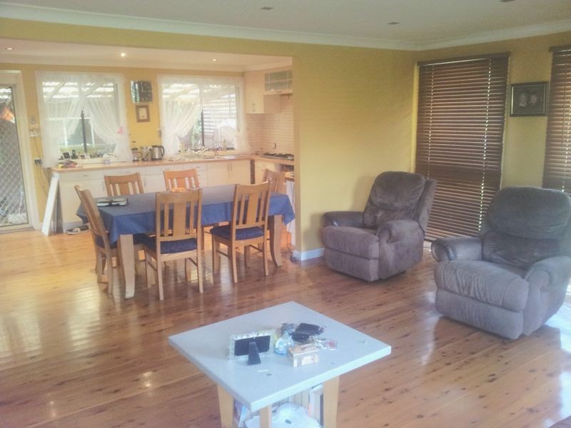 13 Charlton Place, St Clair NSW 2759