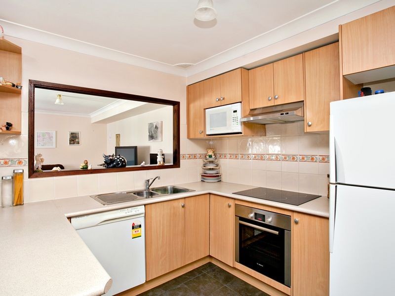 33 Solander Dr, St Clair NSW 2759