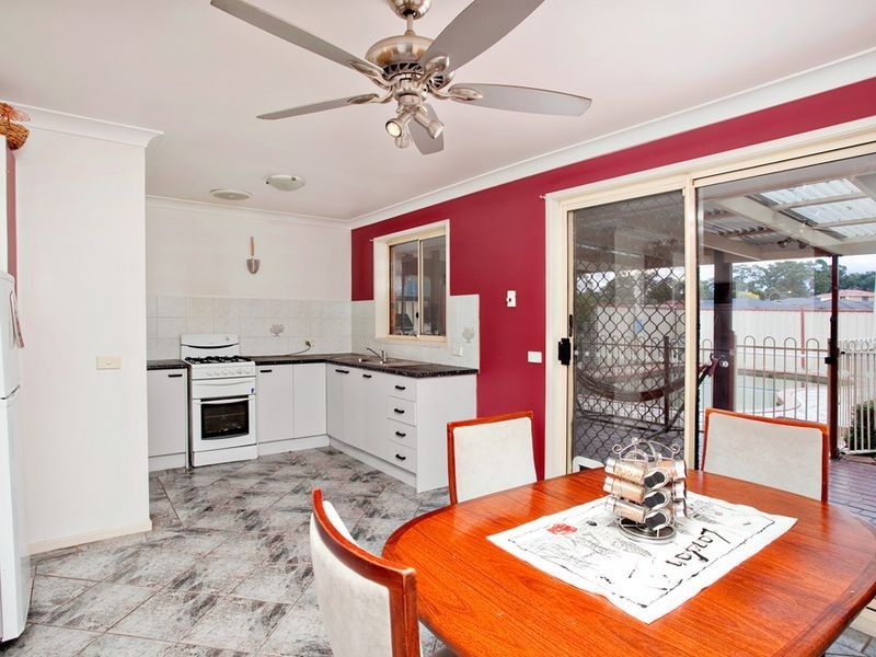 9 Swales Place, Colyton NSW 2760