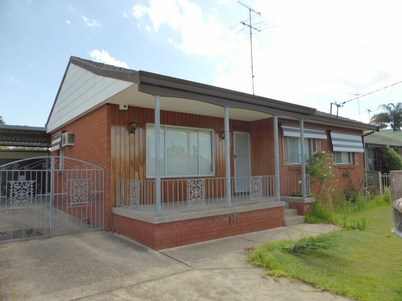 56 Canberra Street, Oxley Park NSW 2760