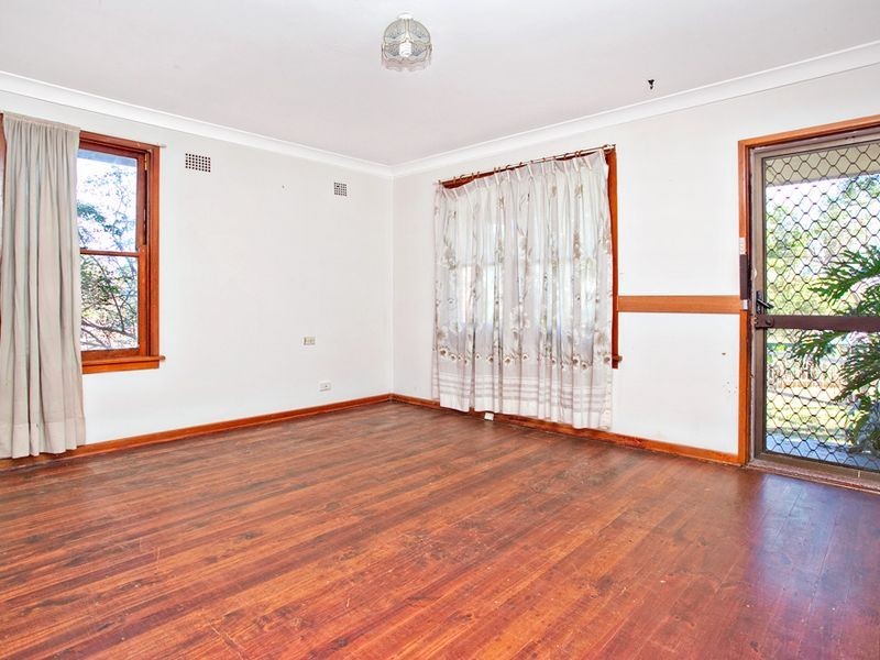 47 Nauru Cres, Lethbridge Park NSW 2770