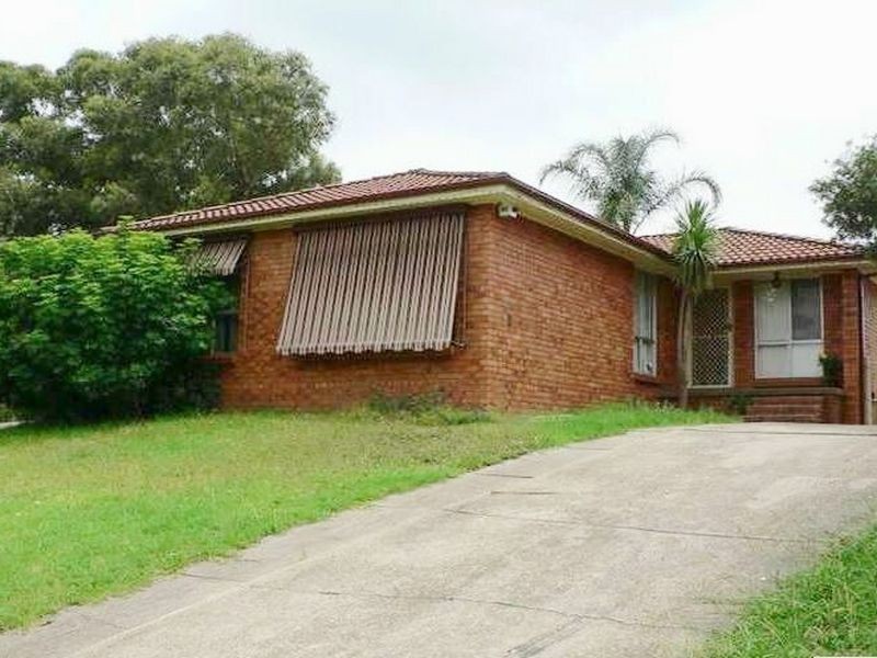 20 Fontana Close, St Clair NSW 2759