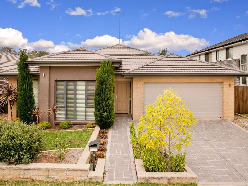 11 Jenkin Street, Ropes Crossing NSW 2760