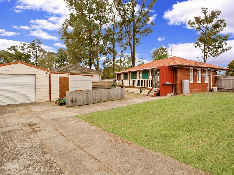 15 Houtman Ave, Willmot NSW 2770