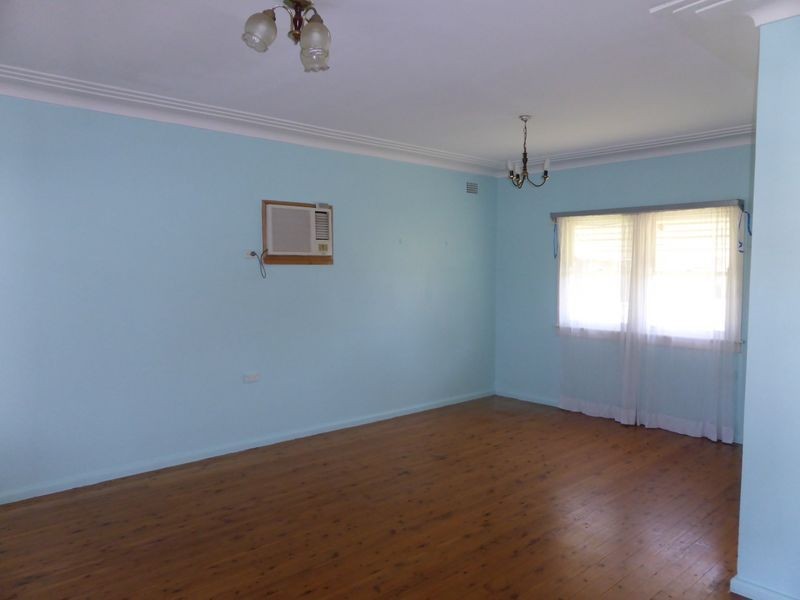 29 Thompson Ave, St Marys NSW 2760